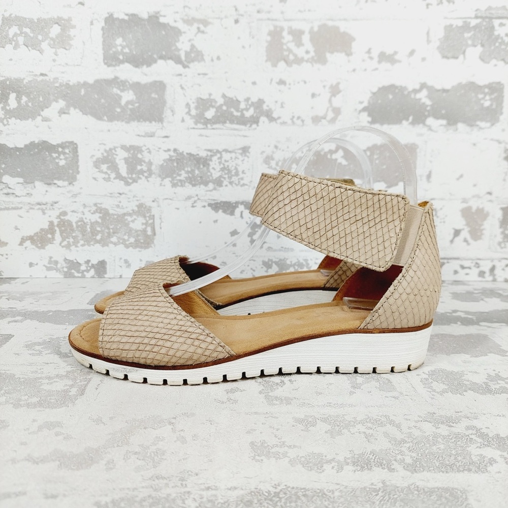 Gabor Kroko Tan Slip On Snakeskin Ankle Strap Sandals A32